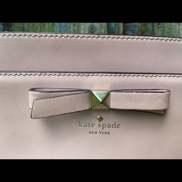 Kate Spade Crossbody Purse - Picture 2 of 8